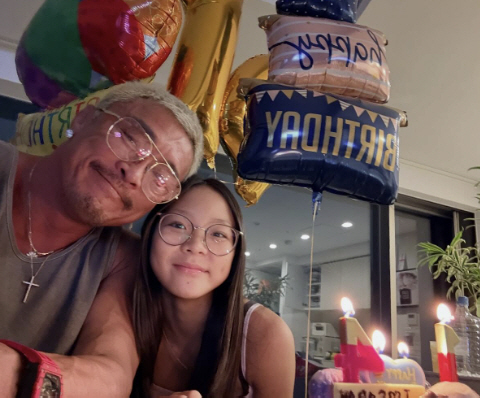 I can't believe Superstar Sarang has grown this much already...Yano Shiho ♥ Happy 14th birthday to Choo Sung Hoon's daughter