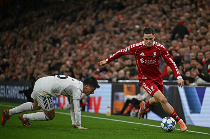 Professor's clear analysis, Birtz No.10 destroyed Liverpool midfield→ Eventually, to the side