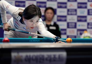 Surprised! I'm scared now. Jung Soo-bin, the next generation LPBA star, has been reborn as the queen killer. Billiards Empress Kim Ga-young wins after a match