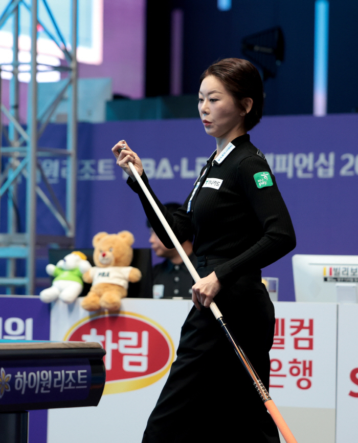 Surprised! I'm scared now. Jung Soo-bin, the next generation LPBA star, has been reborn as the queen killer. Billiards Empress Kim Ga-young wins after a match