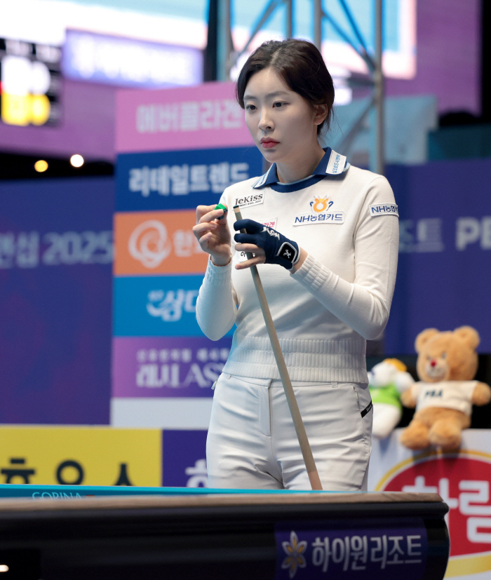 Surprised! I'm scared now. Jung Soo-bin, the next generation LPBA star, has been reborn as the queen killer. Billiards Empress Kim Ga-young wins after a match