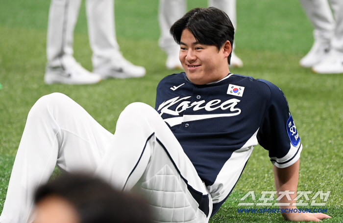 The temperature difference between Roh Si-hwan's one-two punch. Well done Foncé. Weissen, see you next year