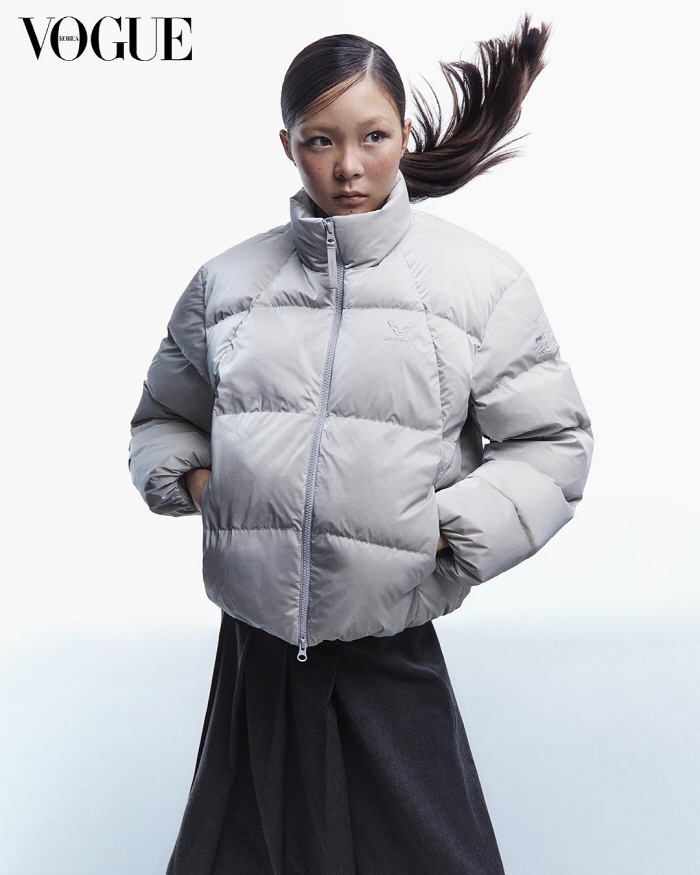 Chusarang without glasses, did it when she was 14 years oldShowing off the model pose, decorating the photoshoot