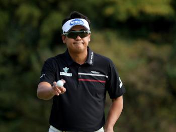 I got a feeling of winning. Park Sang-hyun, who was confident and tied for the lead in the 2R, is disappointed, but why is the 1m putt missing from there? 