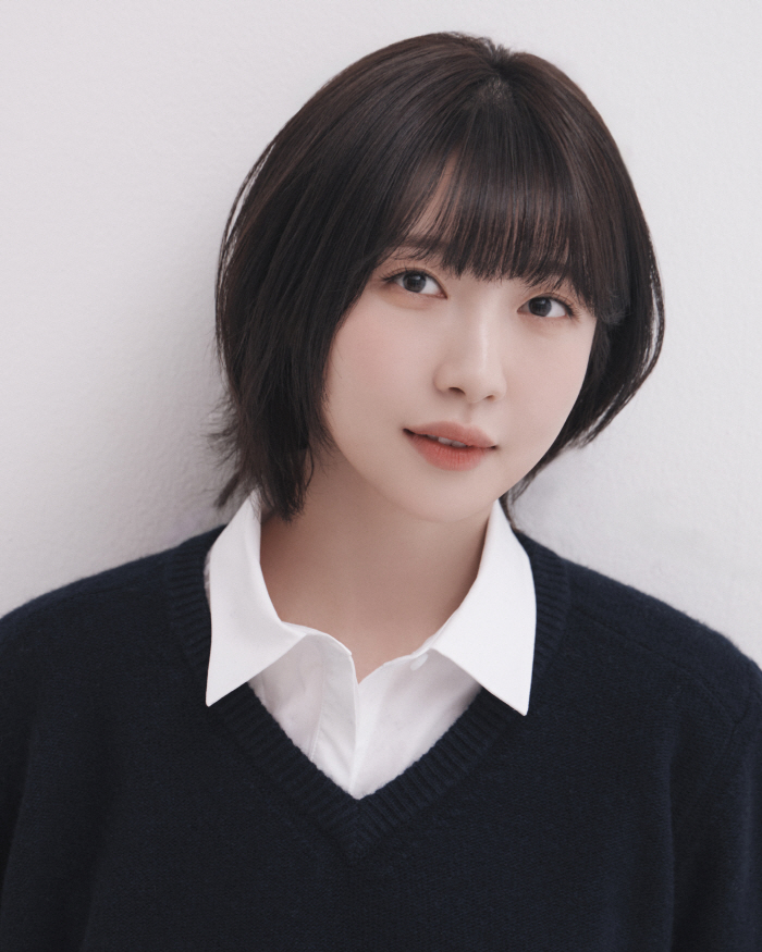 Good girl Buscemi Joo Hyunyoung, Goshlin Hyeji, right? I'm telling you to die..I'm hurt