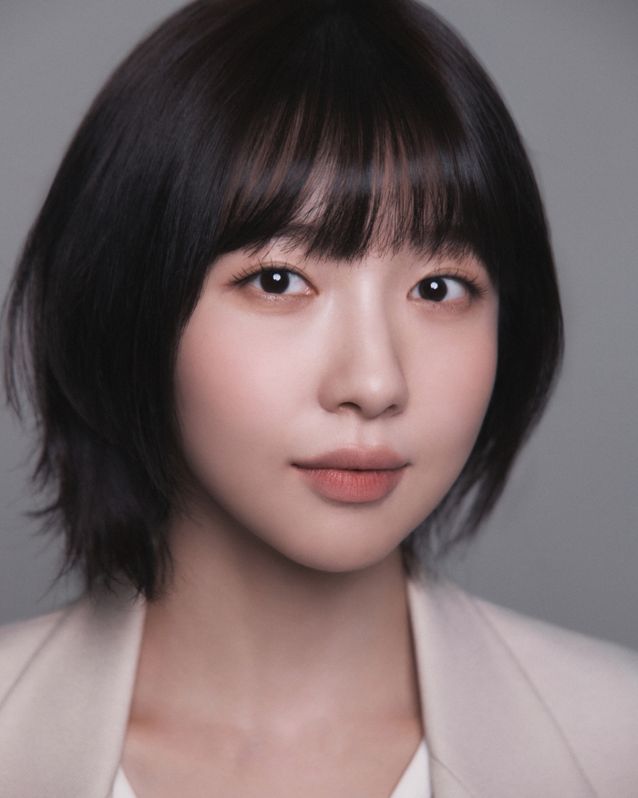 Buscemi Joo Hyun-young Baek Hye-ji, a good girl, a friend of the president's daughter's nursery school..I couldn't take it because I was in a car accident