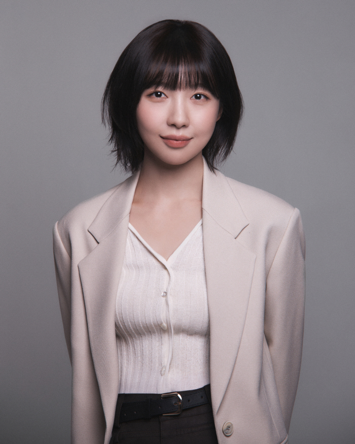 Buscemi Joo Hyun-young Baek Hye-ji, a good girl, a friend of the president's daughter's nursery school..I couldn't take it because I was in a car accident