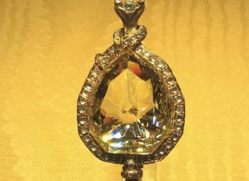 The legendary 137 Carat Diamond Appears After 100 Years...Austria's push to return