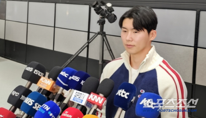 Live once, and try your dream of playing baseball once. Kim Hye-sung's support to Song Sung-moon and Kang Baek-ho