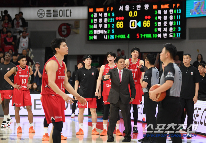  Director Yoo Do-hoon appeals to Jeong Kwan-jang