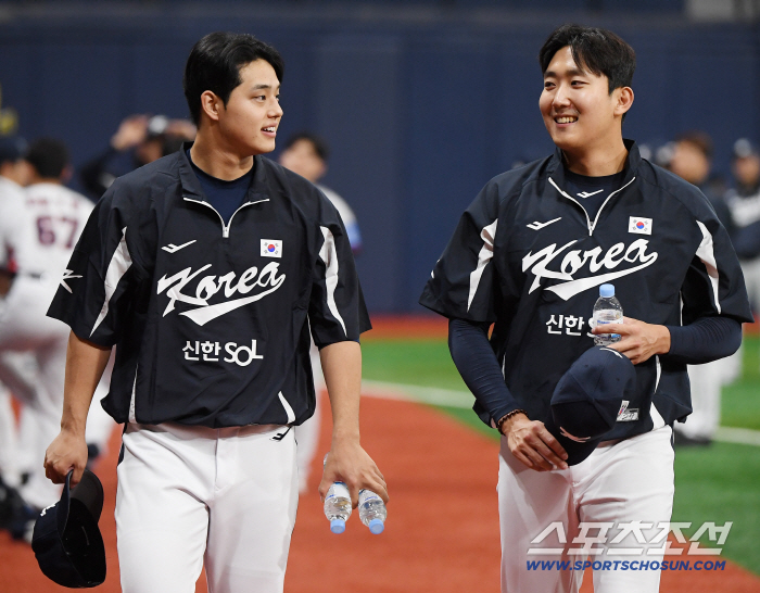  Moon Dong Ju, Son Ju Young, handsome duo from Kook University