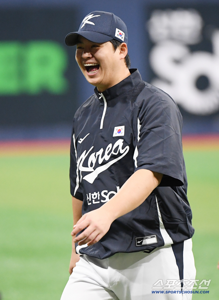  Noh Si-hwan is having fun training