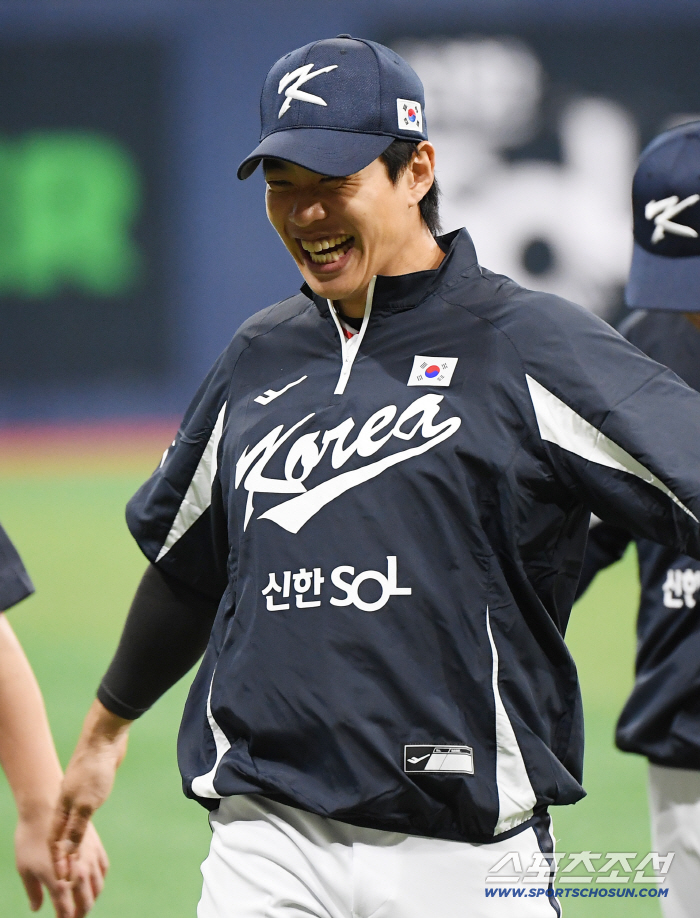  Song Seong-moon is training happily