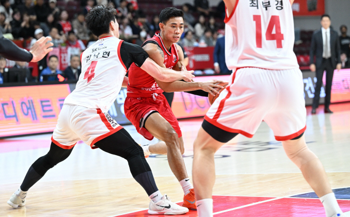 SK, who is a successful contender, won 6866 in the lead in the articles of association, and won the battle again…Jeong Kwan-jang's first consecutive defeat of the season, SK, and second consecutive win of the season