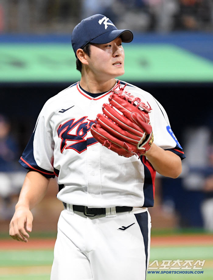 30 victory Ryu Ji Hyun-ho, I have homework from the first game. The 17K scoreless mound passed, and the five hits and three points batting lineup is a problem