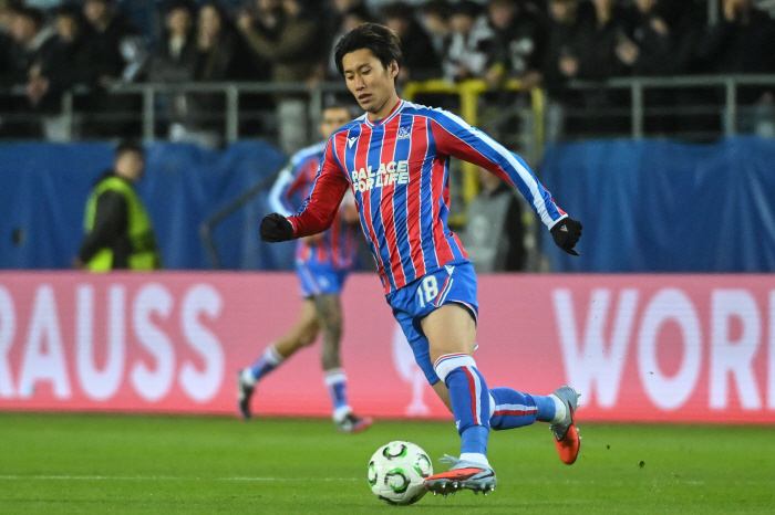 Official announcement, there has been no player like this in Japanese history, EPL's miracle was born 10 billion won and turned around → 2 consecutive months this month's player award