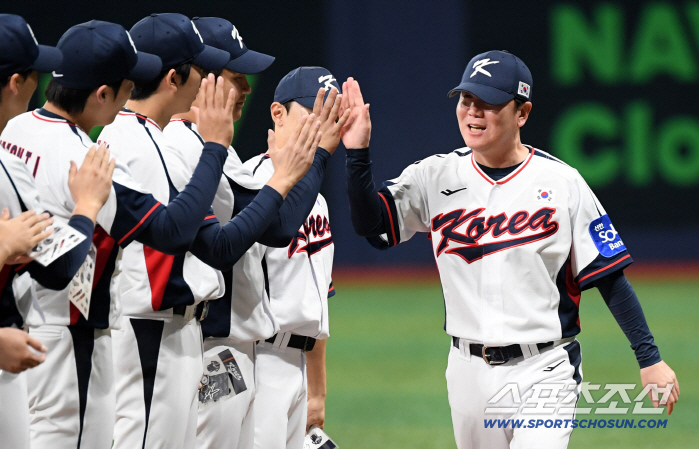  Director Ryu Jihyun, let's run