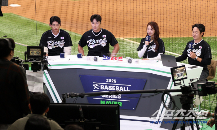  Lee Junghoo and Kim Ha Sung, KBASEBALL SERIES
