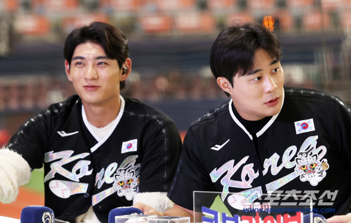  Lee Junghoo, Kim Ha Sung, KBASEBALL SERIES