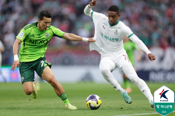 Song Min-gyu's first goal click→ Lee Dong-joon's new goal from the military and Lee Seung-woo's flag ceremony! Jeonbuk Wins 31 Trophy Festival vs. Daejeon 