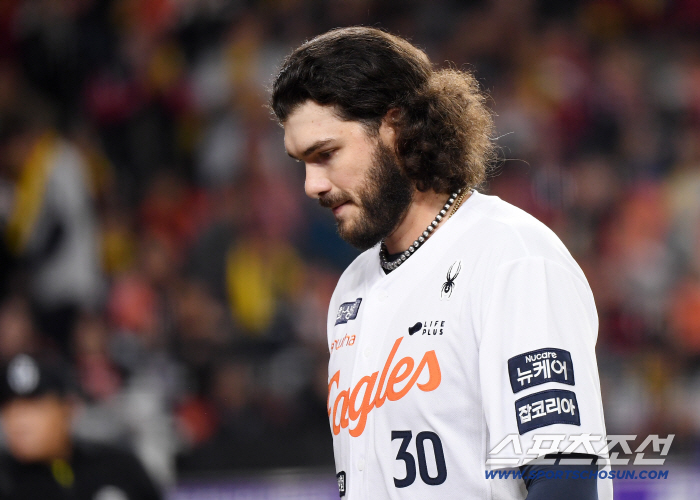 Another KBO player next to Lee Jung-hoo? Giants, Ponce Eye Dog → Local surprise report. Lee Jung-hoo discusses Ponce as his new colleague