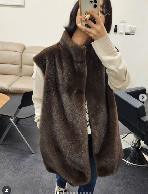 Han Hye-yeon certifies her jawline as if she is fully enjoying the effect of losing 16kg