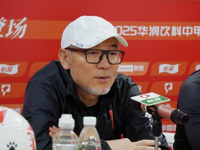 Miracle I made in a month of my appointment! O Ji-ryong Promoted Chongqing First Division...Seo Jung-won, Chengdu, and Sichuan Derby are successful