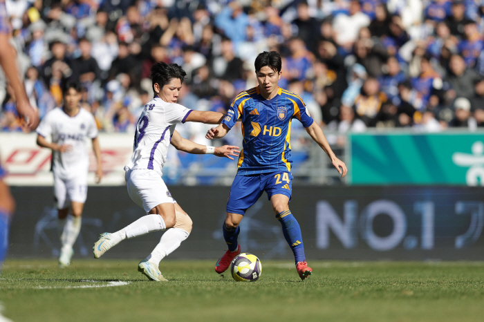  Do Lee Dong-kyung, Ulsan, Yoon Jong-kyu, surprise selection → Suwon FC killer Sabak, attack spearhead...Best 11. Revealed