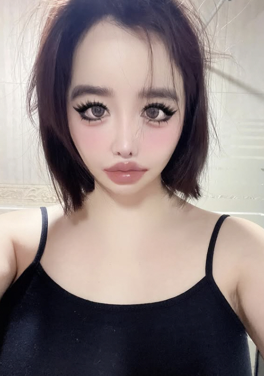 Park Bom Refutes Agency’s Health Claims