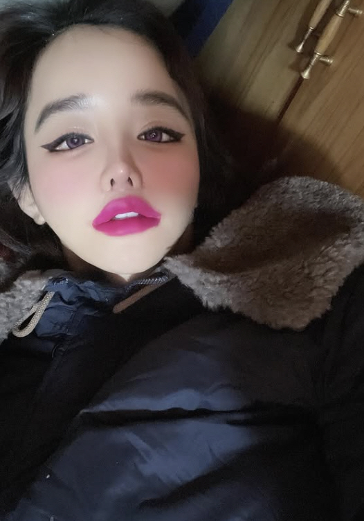 Park Bom Refutes Agency’s Health Claims