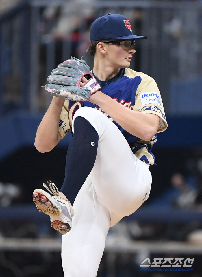  Bostatech took the mound in the top of the 5th inning