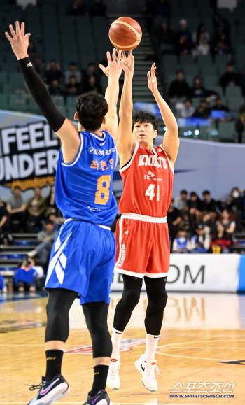  Oh Se-geun, get a 3-point shot