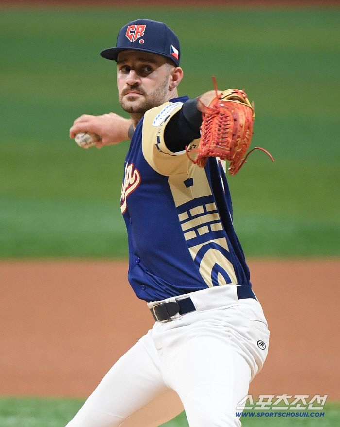  Ondra as Czech starting pitcher