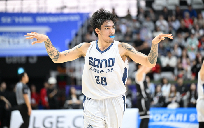 The power of Sono Big 3! KT's defense is perfect. Night Chembao Yi Jeonghyeon 62P Jointly. KT's 22-point lead was completely destroyed. The big three, synergy, dominated the game