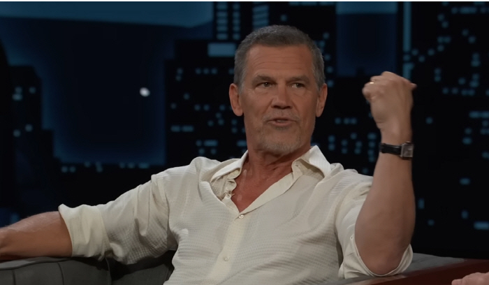 Thanos also fell in love with Kedeheon...Josh Brolin Criedheon → Cried With Two Daughters More Than World Series (Jimmy Kimmel Live)