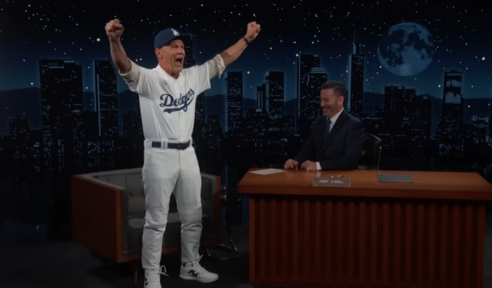 Thanos also fell in love with Kedeheon...Josh Brolin Criedheon → Cried With Two Daughters More Than World Series (Jimmy Kimmel Live)