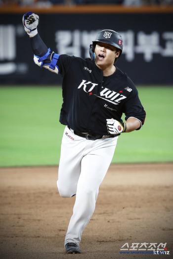 Up to three people can be recruited, including Kang Baek-ho, Park Chan-ho, and Lee Young-ha at once?There's no contract at 12 o'clock. 