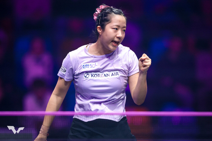 What a shame! Deuceman Shin Yu-bin, who fought three times, failed to make it to the final after a two-to-four defeat with a 17-year-old top ranker.