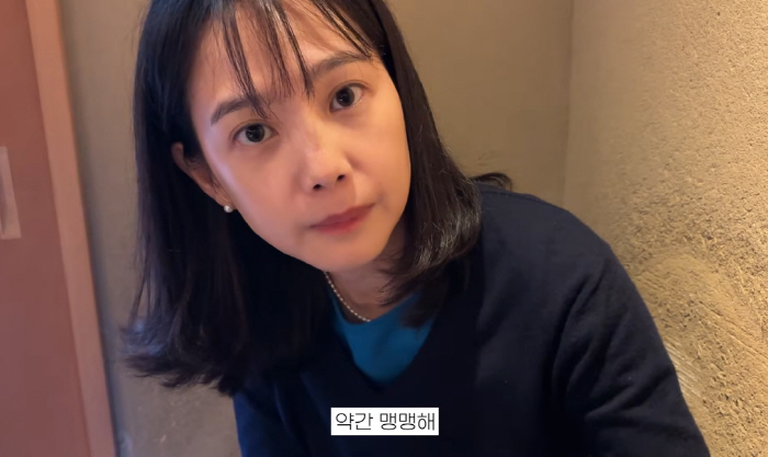Yoon Seung-ah reveals unfriendly restaurants while traveling...It's so unkind to stop me because there's a toy on the table