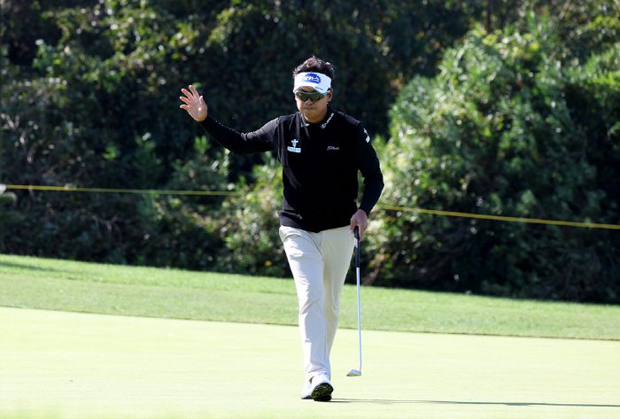 You said you were going to win, but you're really doing it. Bacchus' fantastic clutch putt, and 6 billion in total prize money is just around the corner.