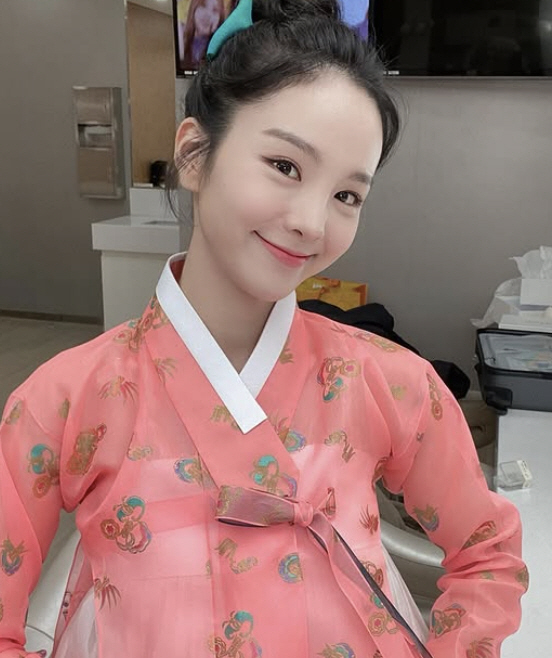 28-year-old Song So-hee confesses to a knife-like relationship for a year. If you don't contact him, you'll be blocked