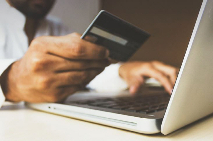 500 million won cases if you make her pregnant instead of her husband, and a suspicious proposal turned out to be...