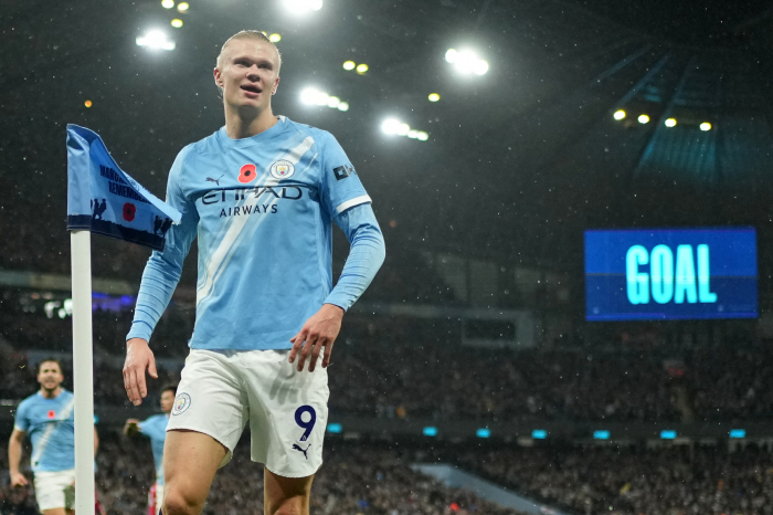 After Son Heung-min's departure, SuperCom plunges in value, and Tottenham falls to ninth place at home...Arsenal to win for the first time in 22 years → Hwang Hee-chan predicts relegation to Wolverhampton