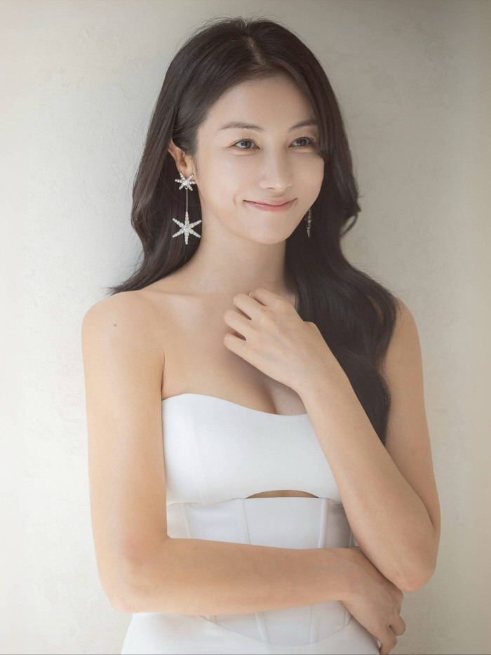 Father of November Kim Ok-bin, Marriage D6…You're going to fall in love with a pure white wedding dress-cut beauty-busting bride-to-be again