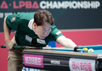Hulk collapsed again. PBA domestic power Hulk Kangdonggung failed to advance to the quarterfinals, and lost to Daniel Sanchez in the big match in Jeongseon, the 7th tour of the season
