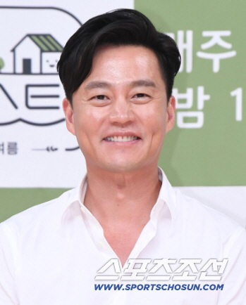 Lee Seo-jin Reveals Past Two-Year Romance on ‘My Grumpy Secretary’
