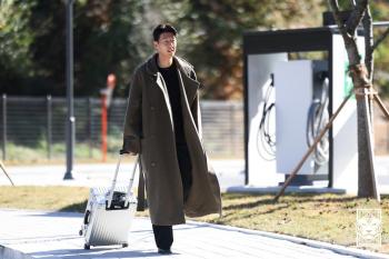  Captain Son Heung-min's genuine smile is wide in the era of Cheonan Football Center, and it looks like a European hotel. The first-term players continue to exclaim