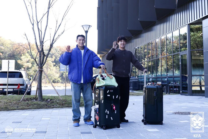  Captain Son Heung-min's genuine smile is wide in the era of Cheonan Football Center, and it looks like a European hotel. The first-term players continue to exclaim