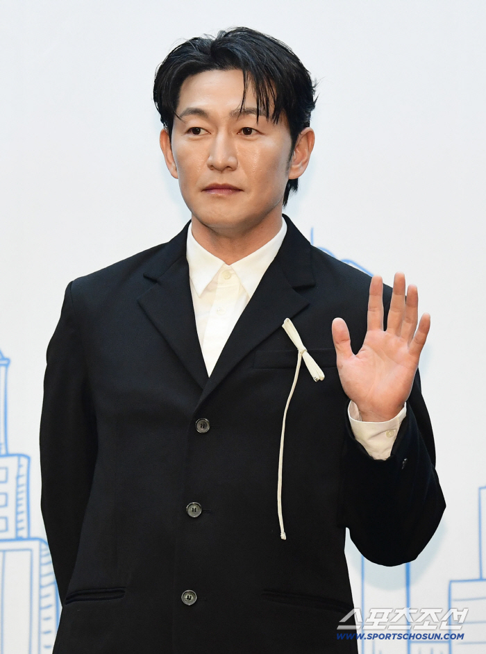  Nice to meet you, Heo Junseok