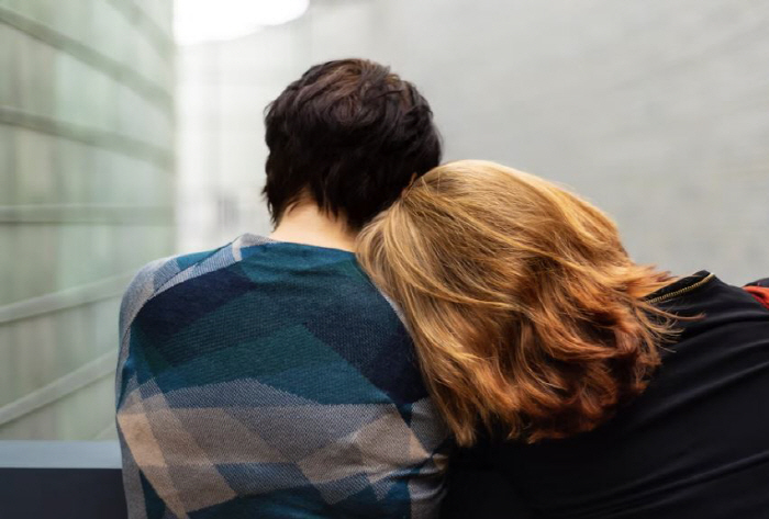 Strangers at Father's Funeral...Shocked by the revelation of 15 years of dual life